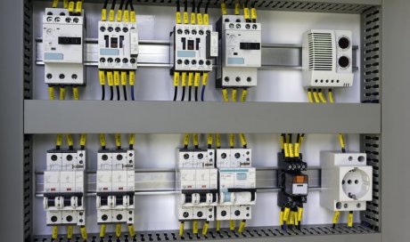 Mise aux normes d'armoire électrique par électricien à Avignon complète